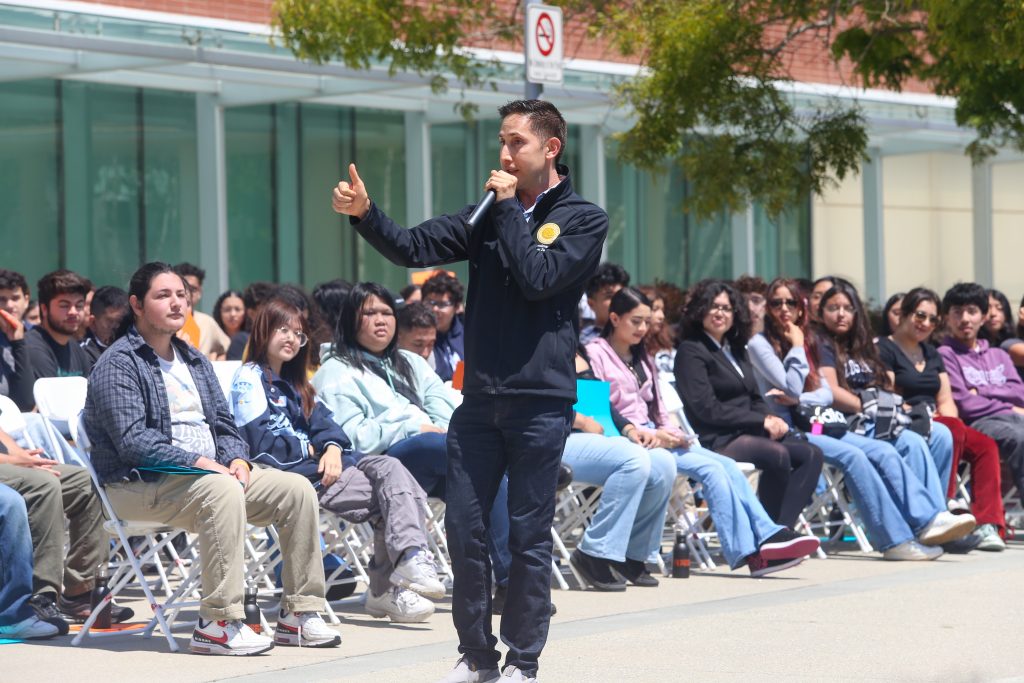 Richmond City Councilmember Cesar Zepeda addresses the crowd during the 2024 RP Scholar Celebration.